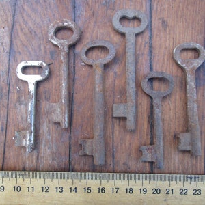 Jeu de 6 clés vintage - Clés authentiques - Clés vintage en métal - Clés anciennes - Déco pour clés - Décoration pour clés