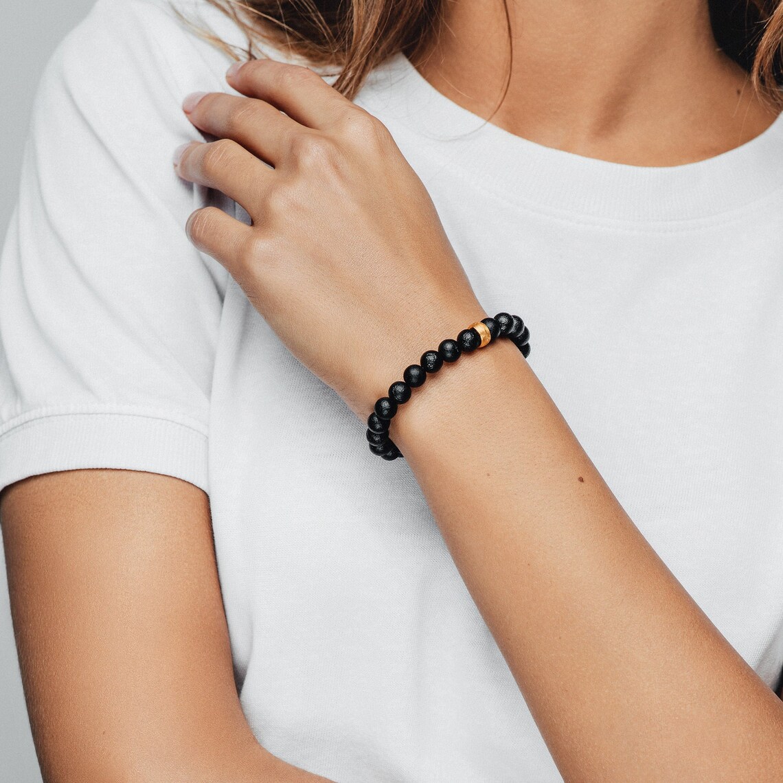 women gold bead bracelet