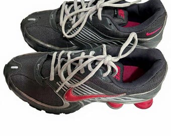 Vintage Nike Air Max 8 Turbo Sneakers for women.