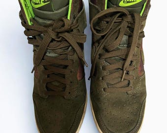 Vintage Nike Dunk High "Barf" DD1391-200 Suede Sneakers Olive Green US 7