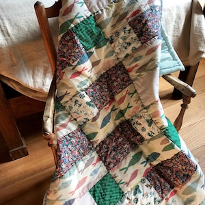 Child blanket Cotton child plaid Birth gift Patchwork child Deco children&#39;s room Awakening mat Dominant green MA SARDINE