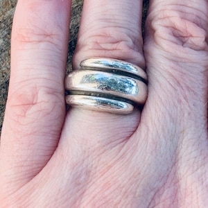 Size 6 Retired James Avery Sterling Silver 925 Triple Wrap Ring - Comes in a JA pouch and box