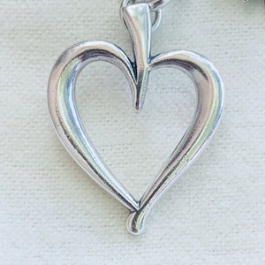 Retired James Avery Sterling Silver 925 Leaf Heart Pendant - uncut loop - comes in a JA pouch and box