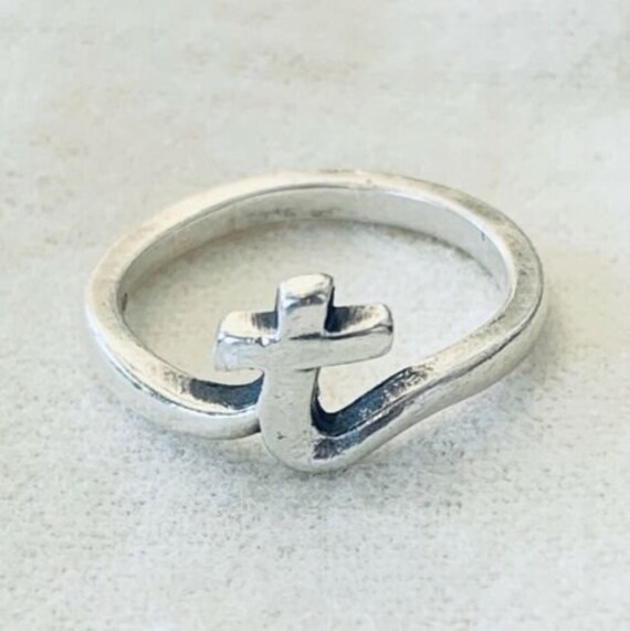 Size 5 James Avery Sterling Silver 925 