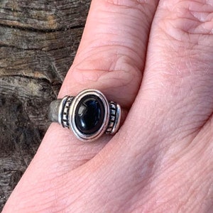 Retired James Avery Beaded Onyx Ring Size 1/2 Comes in a JA