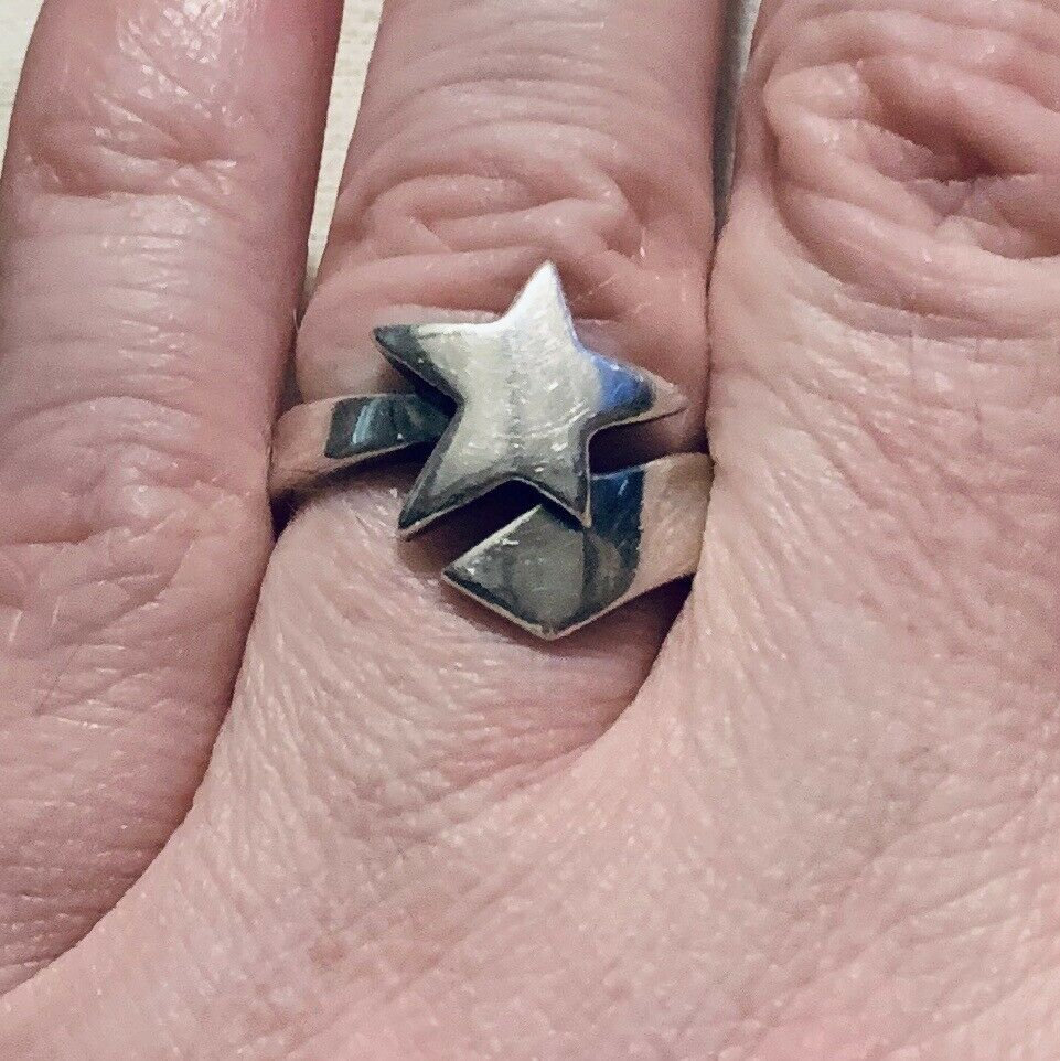Size 6 1 2 Retired James Avery Sterling Silver 925 Shooting Star