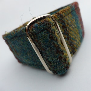 Harris Tweed, Reduced Loop Martingale Collar, Greyhound, Whippet, Lurcher, Saluki. Italian Greyhound, Wolfhound, Sighthound, wide collars,