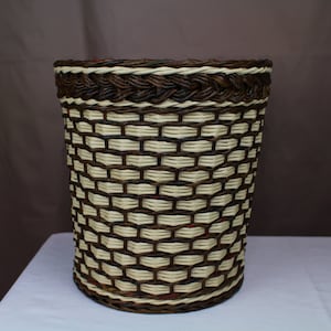 Recycle bin from newspaper, large, &quot;brick wall&quot;