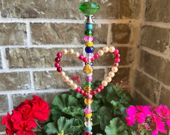 garden gift for mom, mothers day gift, heart garden stake, yard garden decor, beaded plant stake, sun catchers, Valentines heart decor