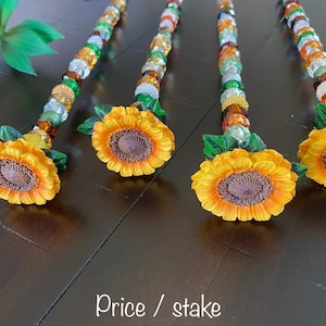 Sunflower stakes, planter stakes, garden decor, gift for mom, Mothers Day gift