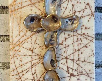 Splatter oyster cross