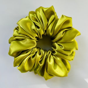 Satin scrunchie