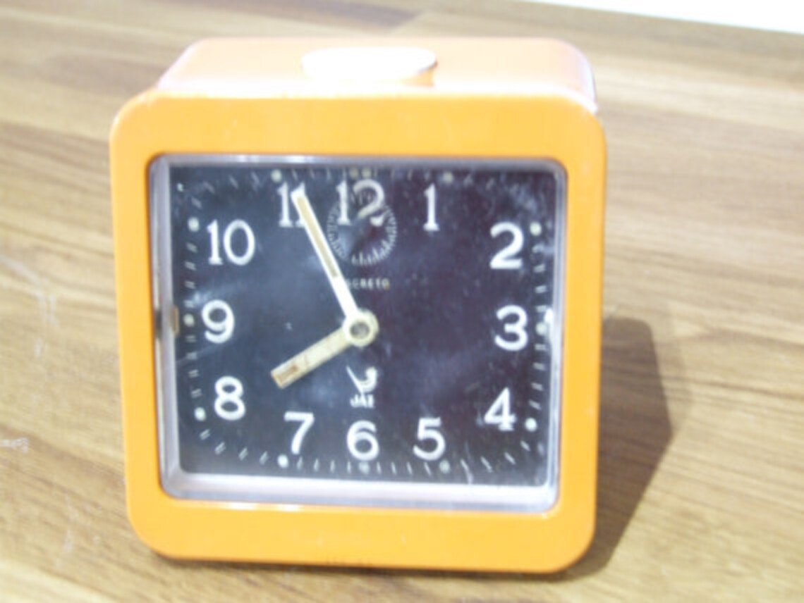 Jaz Clock // Wind up Jaz Clock // Mechanical Clock // Retro Orange