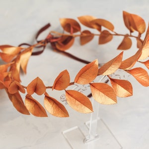 Laurel leaf tiara Greek goddess crown Gold crown Bridal halo headband Woodland hair piece Grecian Gold Leaf Headpiece Floral wedding tiara
