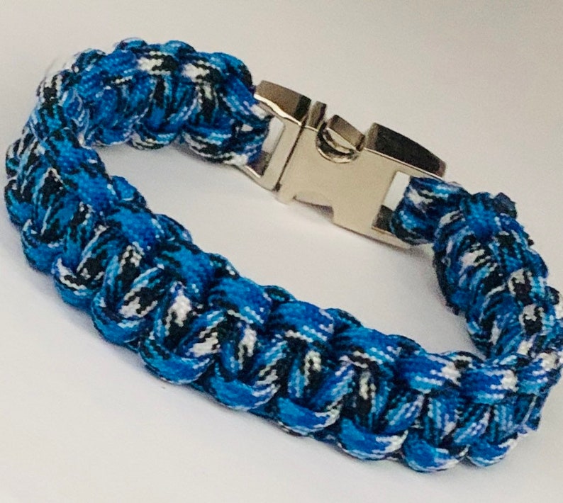 Blue Black & White Paracord Bracelet With Silver Side Release Etsy