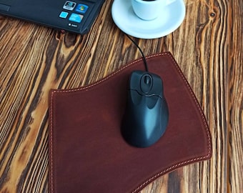Leather mouse pad, Leather mouse pad with personalization, Personalized mouse pad, Laptop accessory, Gift, Handmade.