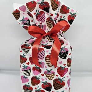 Fabric Tissue Box Cover, Tissue Topper, Handmade, Kitchen, Home Office, Gift For Her, Gift For Him, Valentine Strawberries, Holiday Display