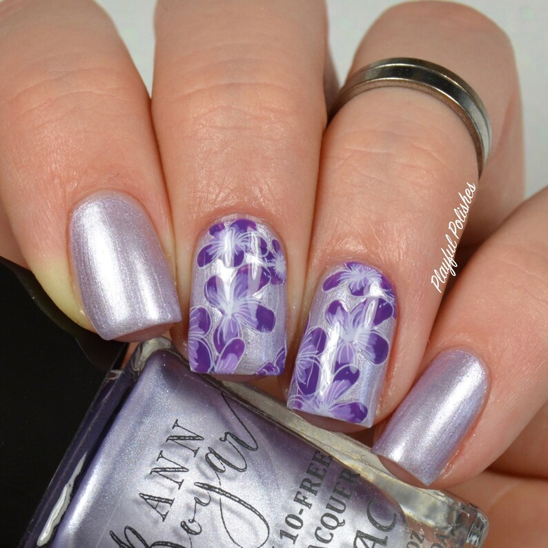 Shimmer Nail Polish image 0