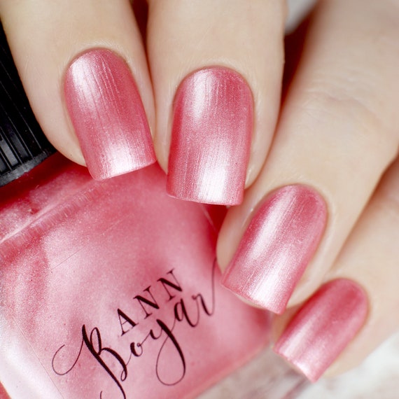 Petales De Rose Vernis A Ongles Rose Bebe Cadeaux De Noel Etsy