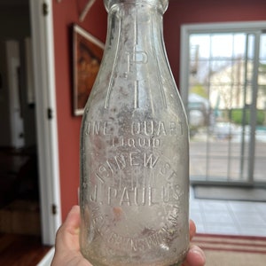 Antique c.1920&#39;s Quart Size 191 New St. J. Paulus New Brunswick, N. J. Slug Plate Embossed Milk Bottle