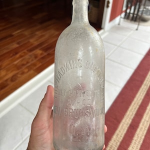 c.1895-1905 Picnic Size The Hadkins Bottling Co. New Brunswick, N. J. 27 Ounce Soda or Beer Bottle