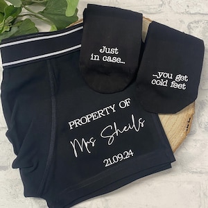 Groom gift boxers and socks, Cold feet socks, Wedding Boxers, Personalised Groom Gift, Property of the new Mrs