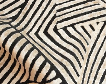 Otis - Aurora - Tessuto per tappezzeria, tendaggi e cuscini in velluto délavé tagliato su misura - Disponibile in 6 colori - Tessuto superiore
