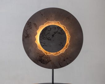 ROSHNAI - Indoor Metal Table lamp and Sculpture