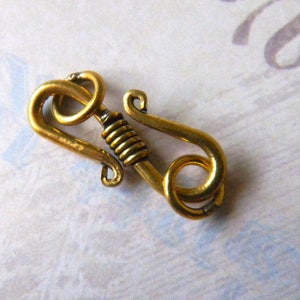 S Hook Fancy Goldtone with closed jump rings Wire wrapped