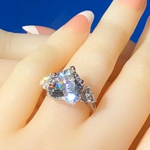 Anel de noivado com diamante simulado em forma de coração de 5,6 ct, anel de prata esterlina 925, corte de coração, anel de aniversário