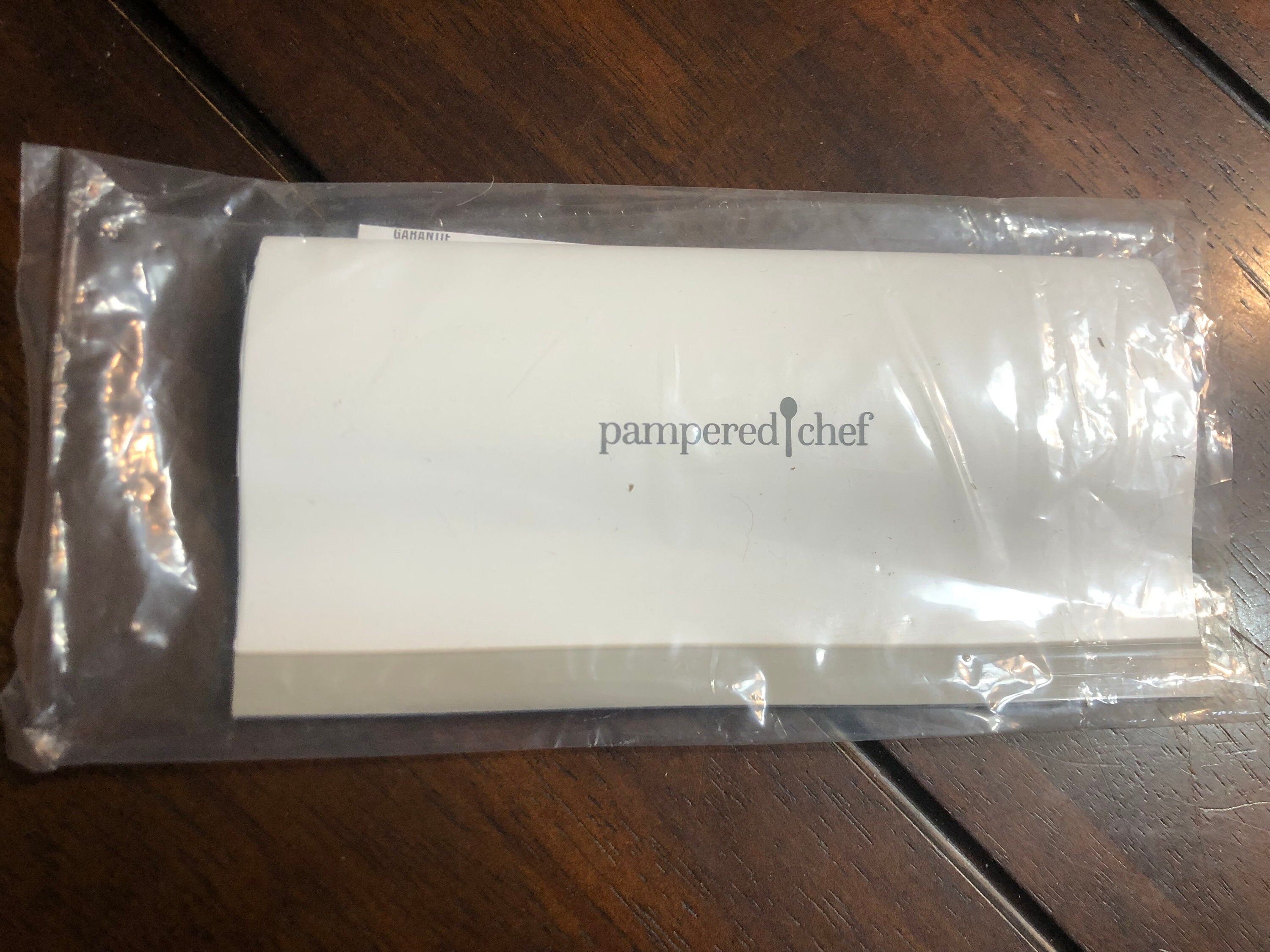 Pampered Chef - Handy Scraper