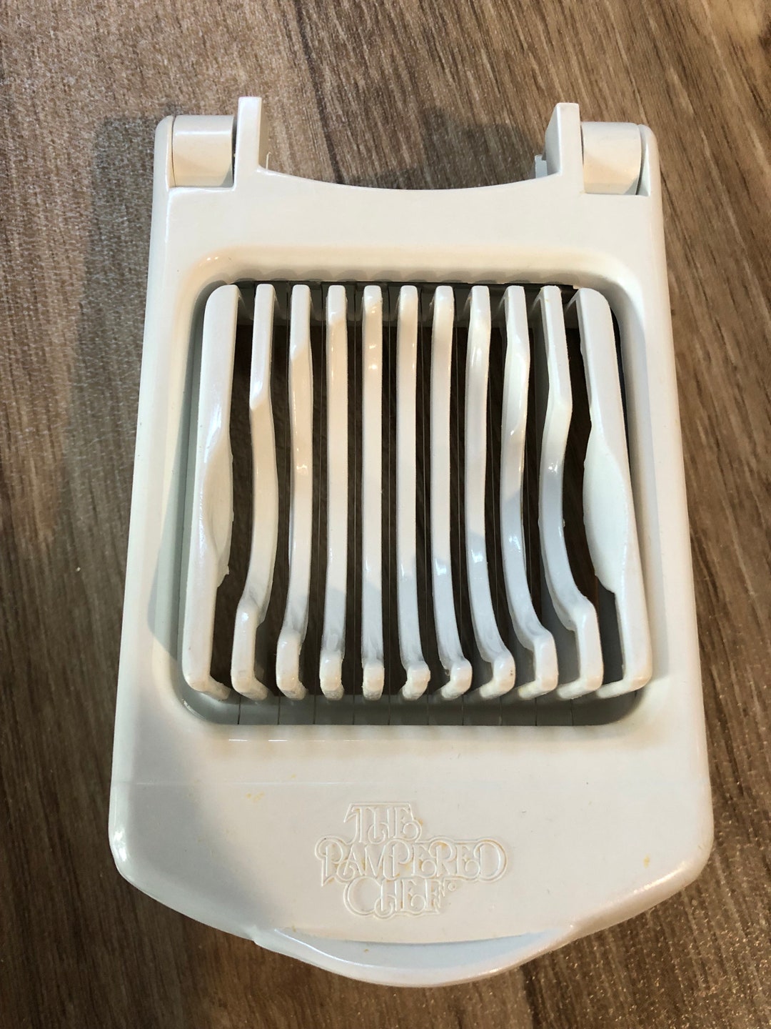 Vintage the Pampered Chef Egg Slicer Plus Cutter Stainless Steel White