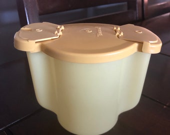 Vintage Tupperware Creamer Container With Lid Harvest Gold #574
