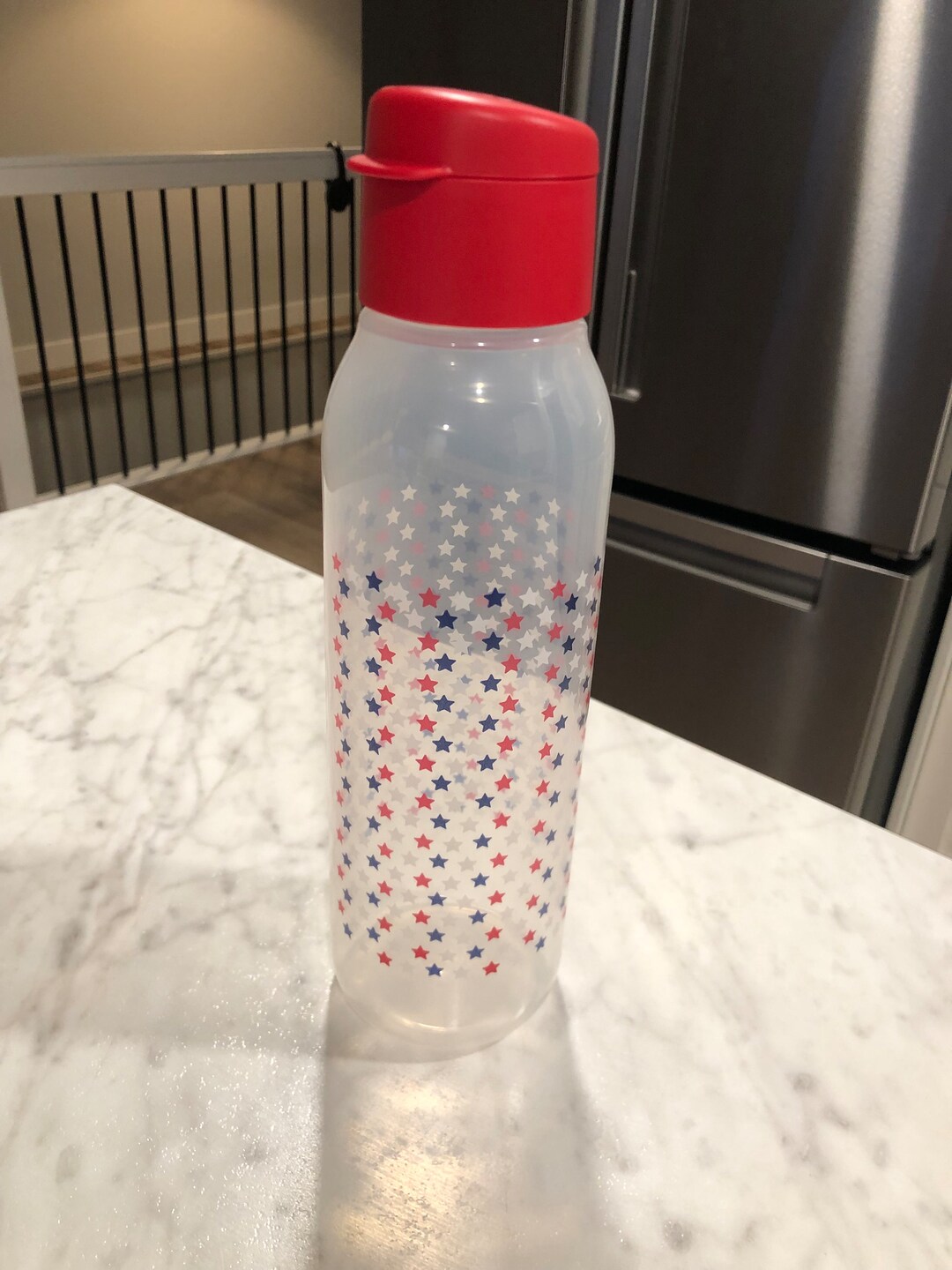 New Vintage Tupperware Eco Sports Water Bottle Drink Flip Top Lid Red