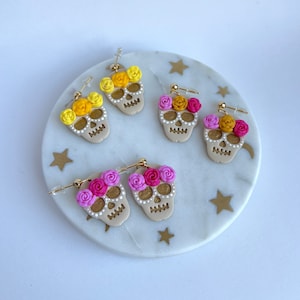 Flower Crown Sugar Skulls - Cinco de Mayo Earrings - Clay Earrings - Dia de los Muertos Earrings