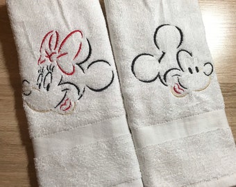 Minnie and mickey silhouettes towels
