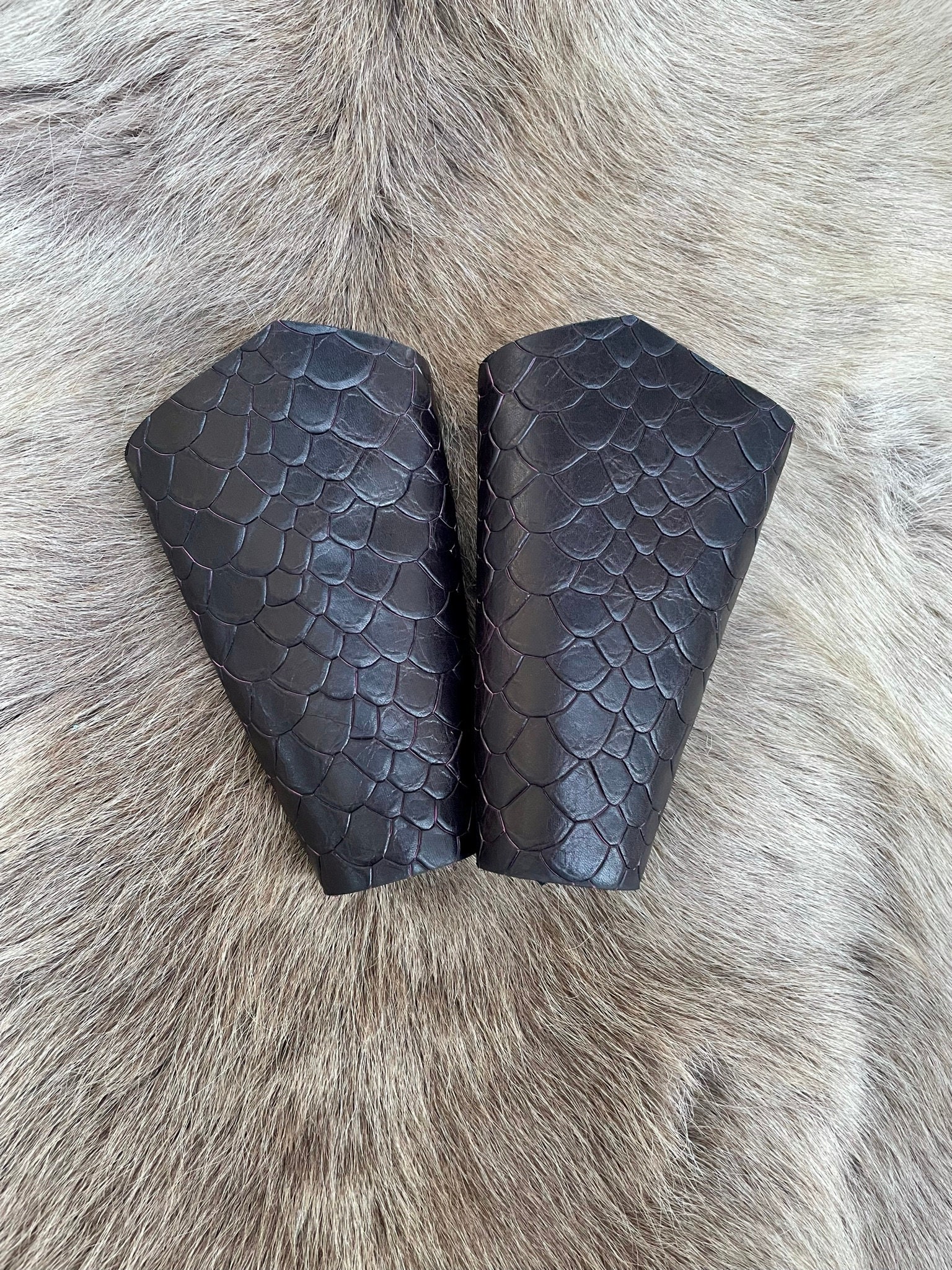 Dragon scale Vambraces, leather bracers, armor, LARP, Scaled design
