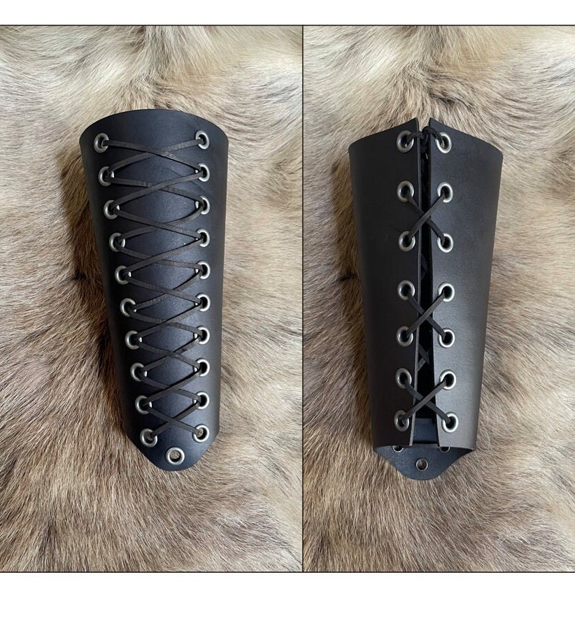 Studded Leather Arm Bracers Medieval Leather Bracers Leather Armour DK4109  -  Sweden