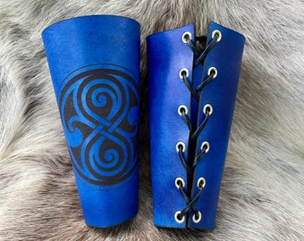 Leather Bracer Pair - Leather Armor - Leather cuff - Medieval Cosplay Bracer - Genuine Leather Renaissance Festival Costume