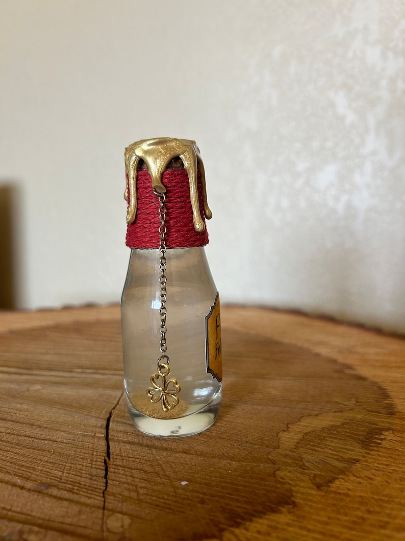 Felix Felicis Potion Bottle Good Luck Potion Harry Potter Bookshelf ...