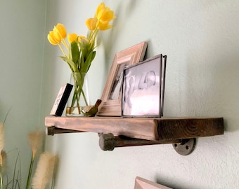18 in. Industrial Pipe Shelf