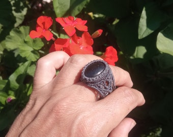 Anillo filigrana de macrame con shungite. Anillo unisex art deco con shungit