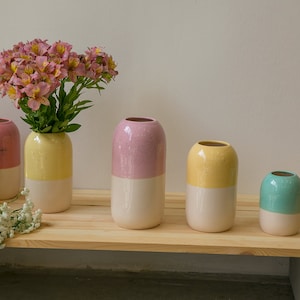 Ceramic vase, Living room, Decoration vase, Handmade ceramic, Flower vase, Three sizes, Capsule shape