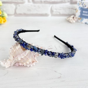 Lapislazuli kristall huvudbonad marinblå ädelstenshuvudband kvinnor bling hårsmycke minimalistisk blå bröllopspärlkrona tiara häxa håraccessoar