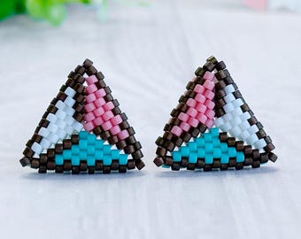 Triangelformade små örhängen med fröpärlor, rosa blå vita pärlbroderiörhängen för kvinnor, färgglada, fina pärlörhängen, minimalistiska geometriska örhängen, present