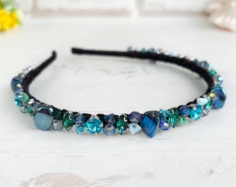 Corona di cristallo blu smeraldo verde Cerchietto da sposa turchese con perline Diadema gotico da sposa con pietre Copricapo scintillante con strass per il ballo di fine anno