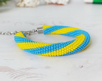 Pulsera con la bandera de Ucrania, pulsera amarilla y azul, joyería patriótica ucraniana, pulsera de cuerda de ganchillo con cuentas, joyería de Ucrania, regalo para amigos.