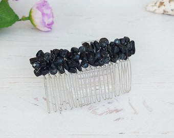 Total black crystals hair comb, Gothic wedding bridal hair clip, Gemstone Black Agate hair jewelry, Bead hair clip women, Witch headpiece