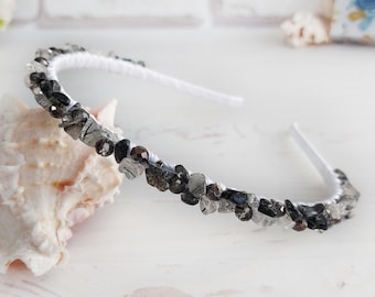 ルチルクォーツのヘアピース、ブラック、ホワイトの宝石、女性用クラウン、ゴシックウェディングビーズヘッドバンド、花嫁介添人用ストーンヘッドピース、ブライダルヘアアクセサリー