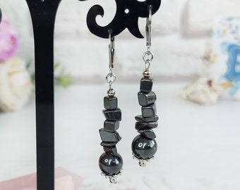 Hematiet edelsteen oorbellen, zwarte kralen oorbellen vrouwen, Halloween oorbellen heks cadeau, lange ruwe kristallen oorbellen, cluster oorbellen